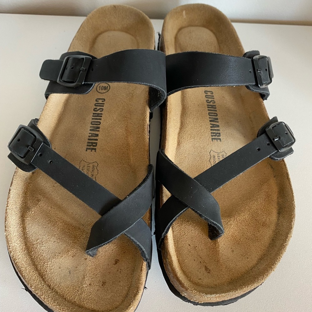 Size 10 Cushionaire black sandals